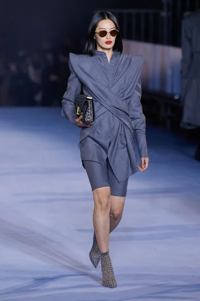 Look 38